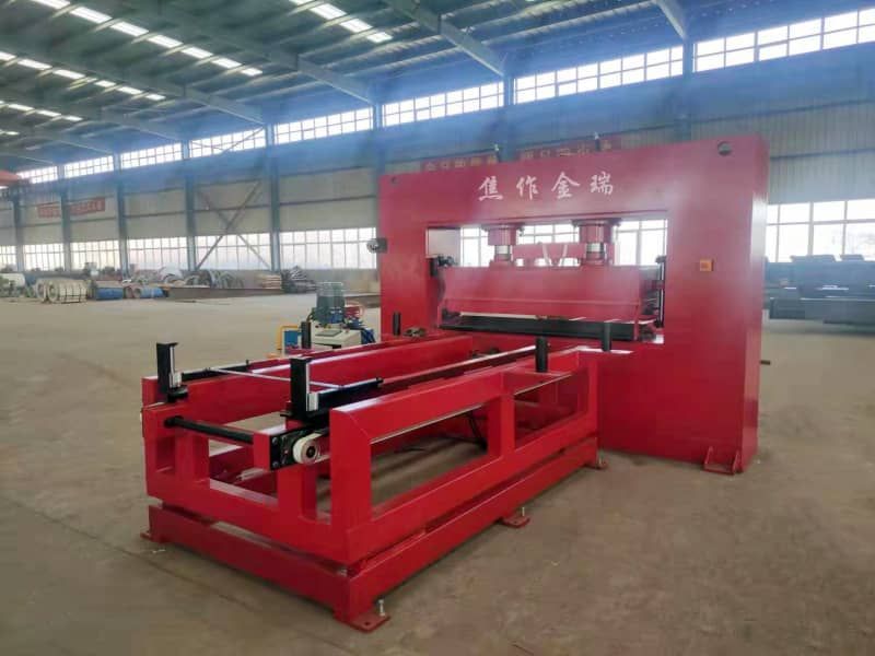 防波板自動(dòng)成型機研發(fā)成功